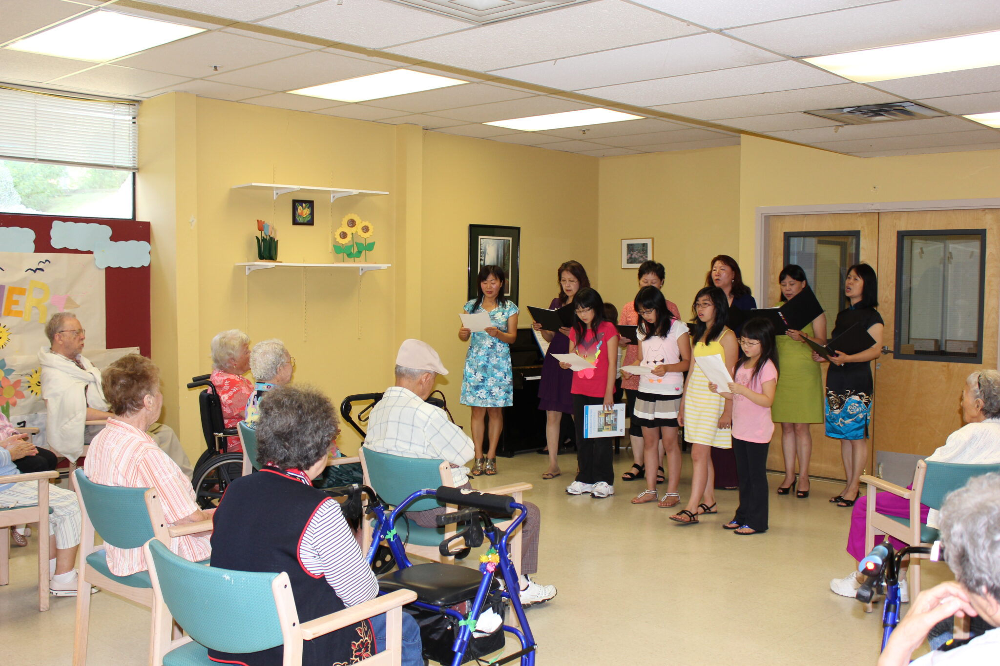 Choir performance for seniors in a community care setting